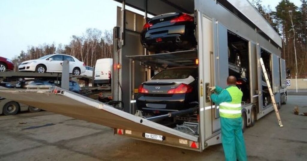 Factors Affecting Enclosed Car Shipping Costs: A Detailed Analysis